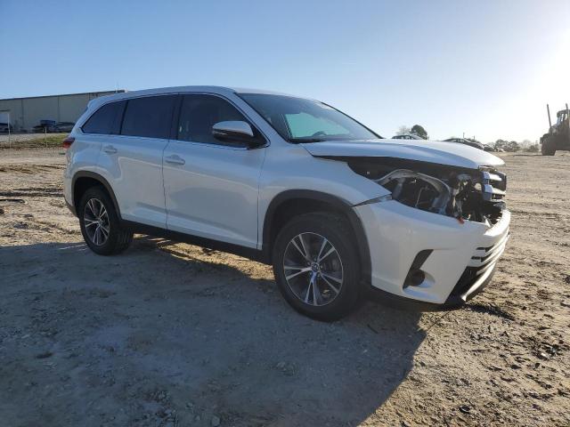 VIN 5TDZARFH6KS052321 2019 Toyota Highlander, LE no.4