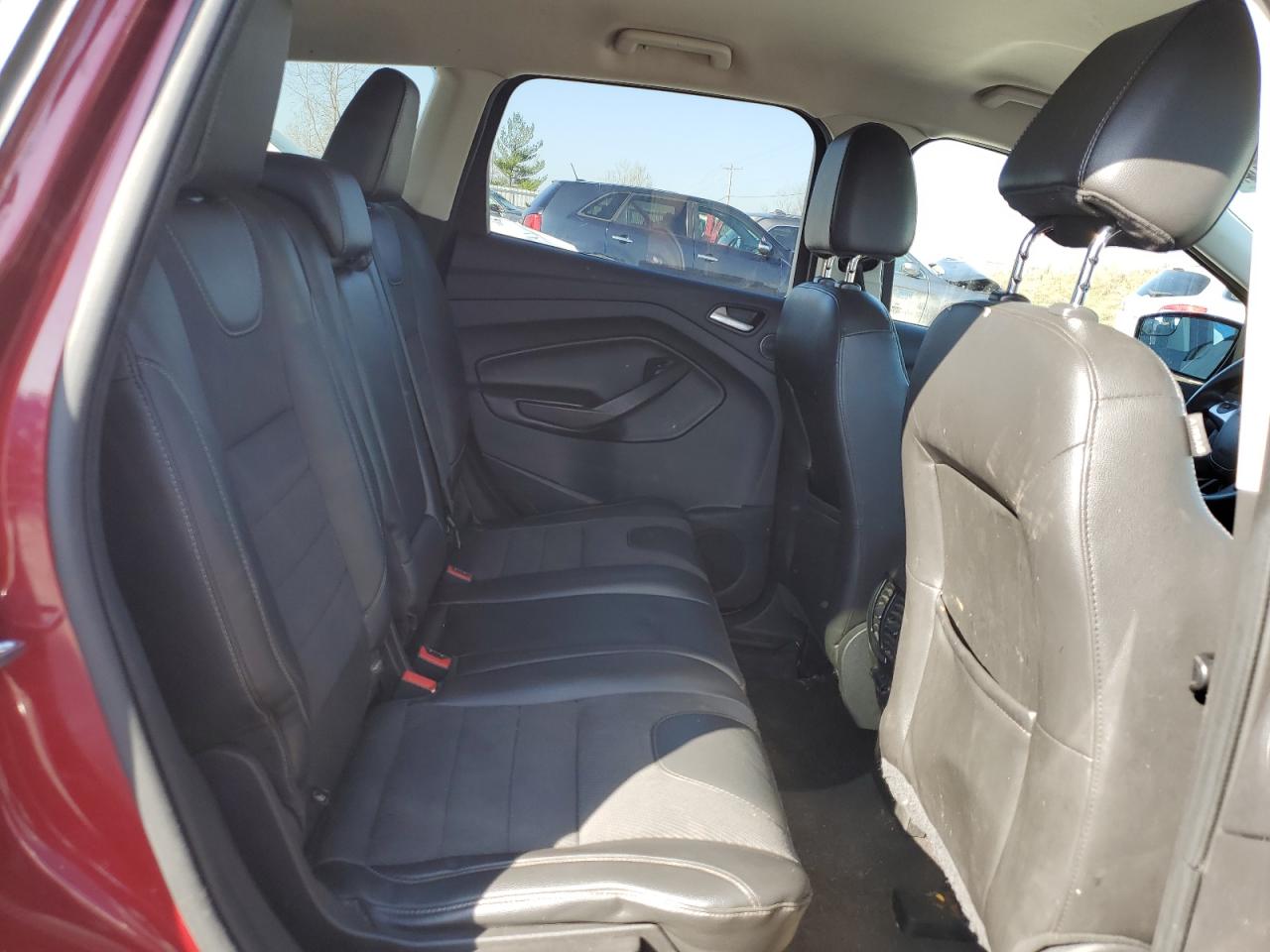 1FMCU0GX8FUA24323 2015 Ford Escape Se