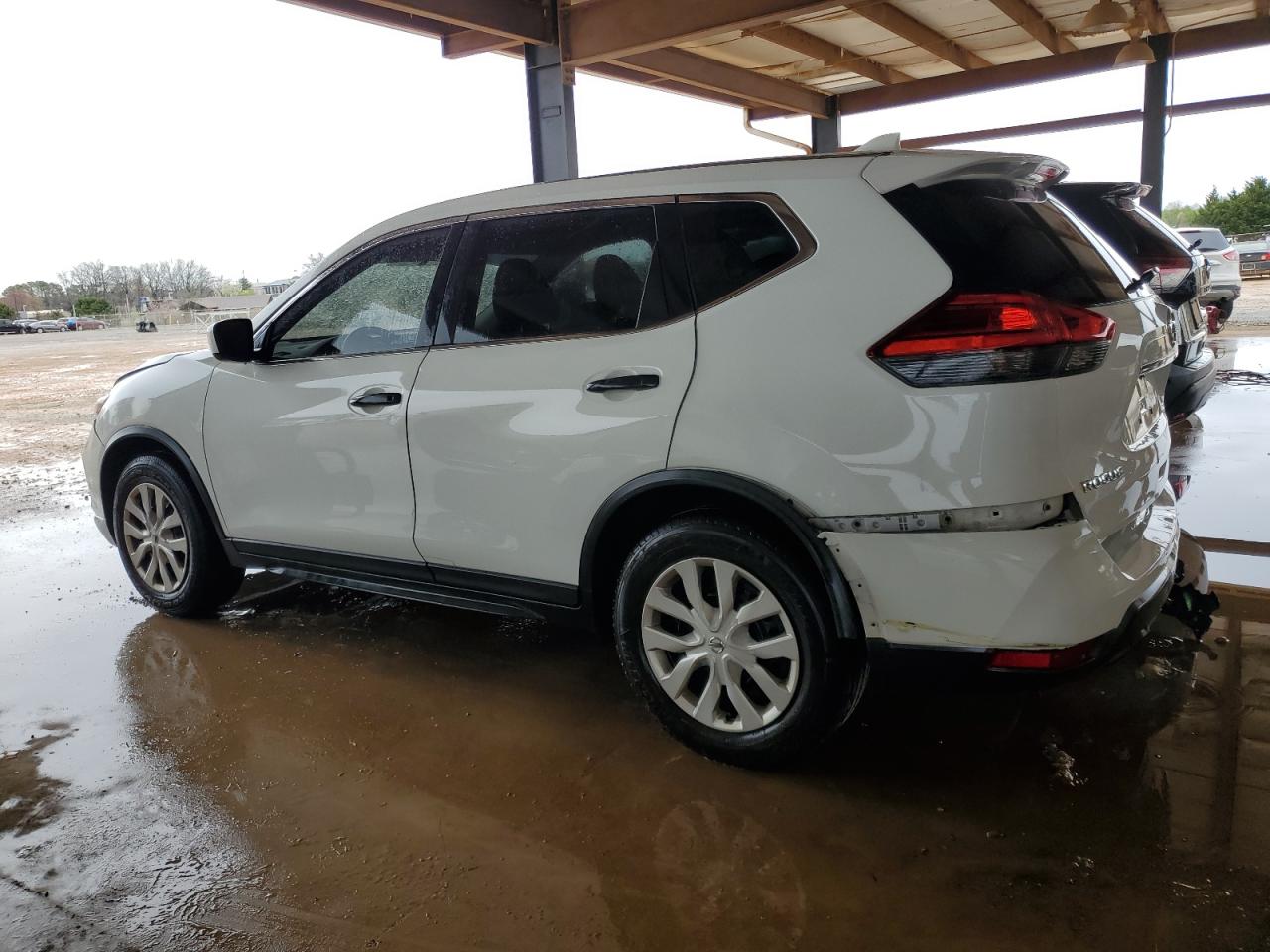 VIN: KNMAT2MT3HP544894 2017 NISSAN ROGUE