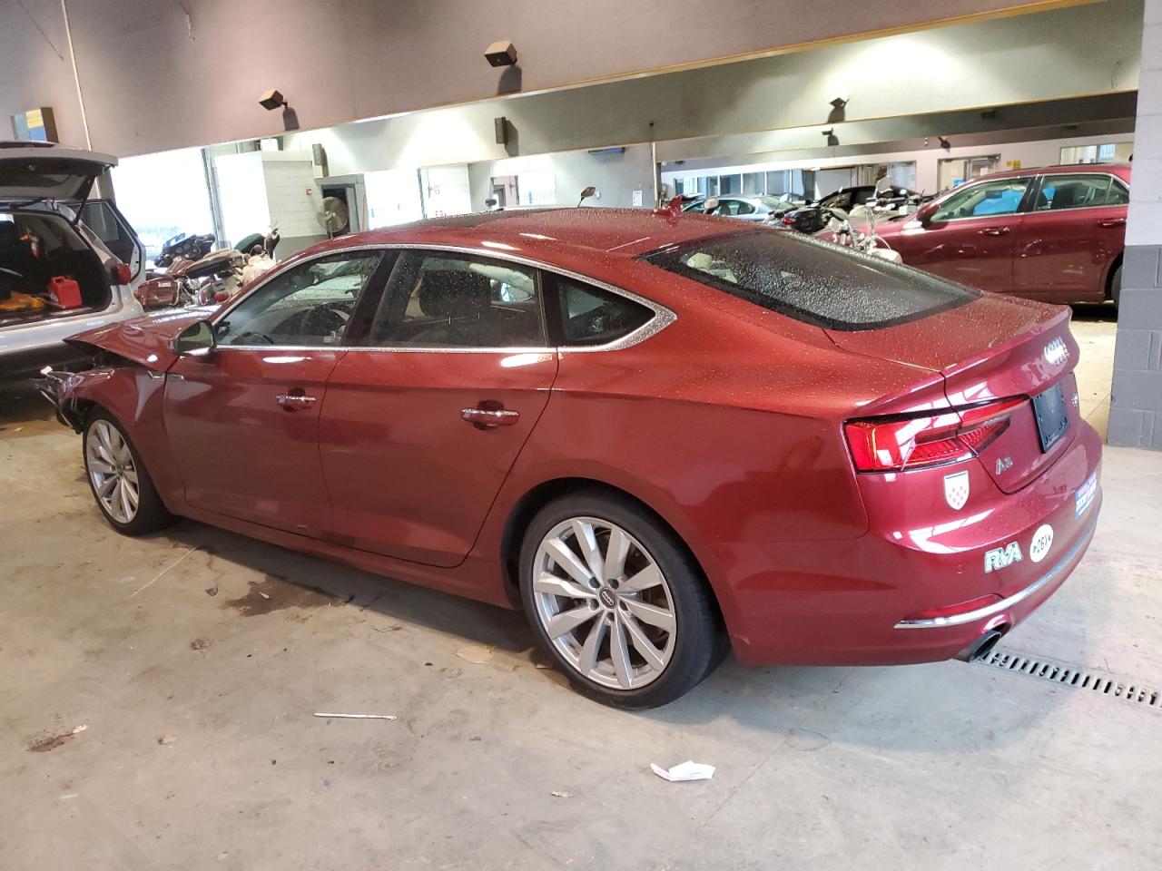 Фото: WAUBNCF51JA005988 - 2