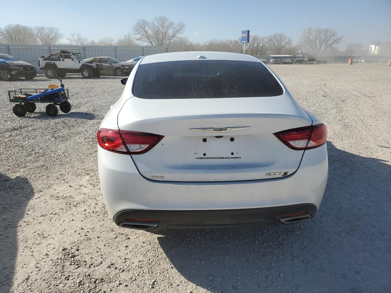 2015 Chrysler 200 S vin: 1C3CCCDG1FN690905