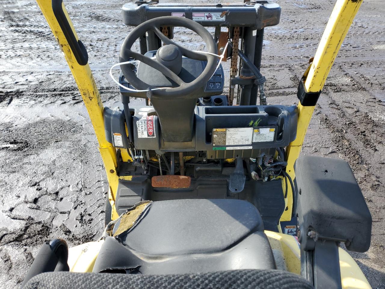 Lot #3242791979 2010 HYST FORKLIFT