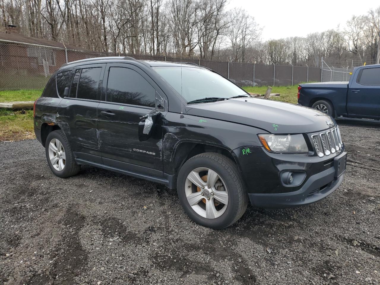 1C4NJDEB9GD687065 2016 Jeep Compass Latitude