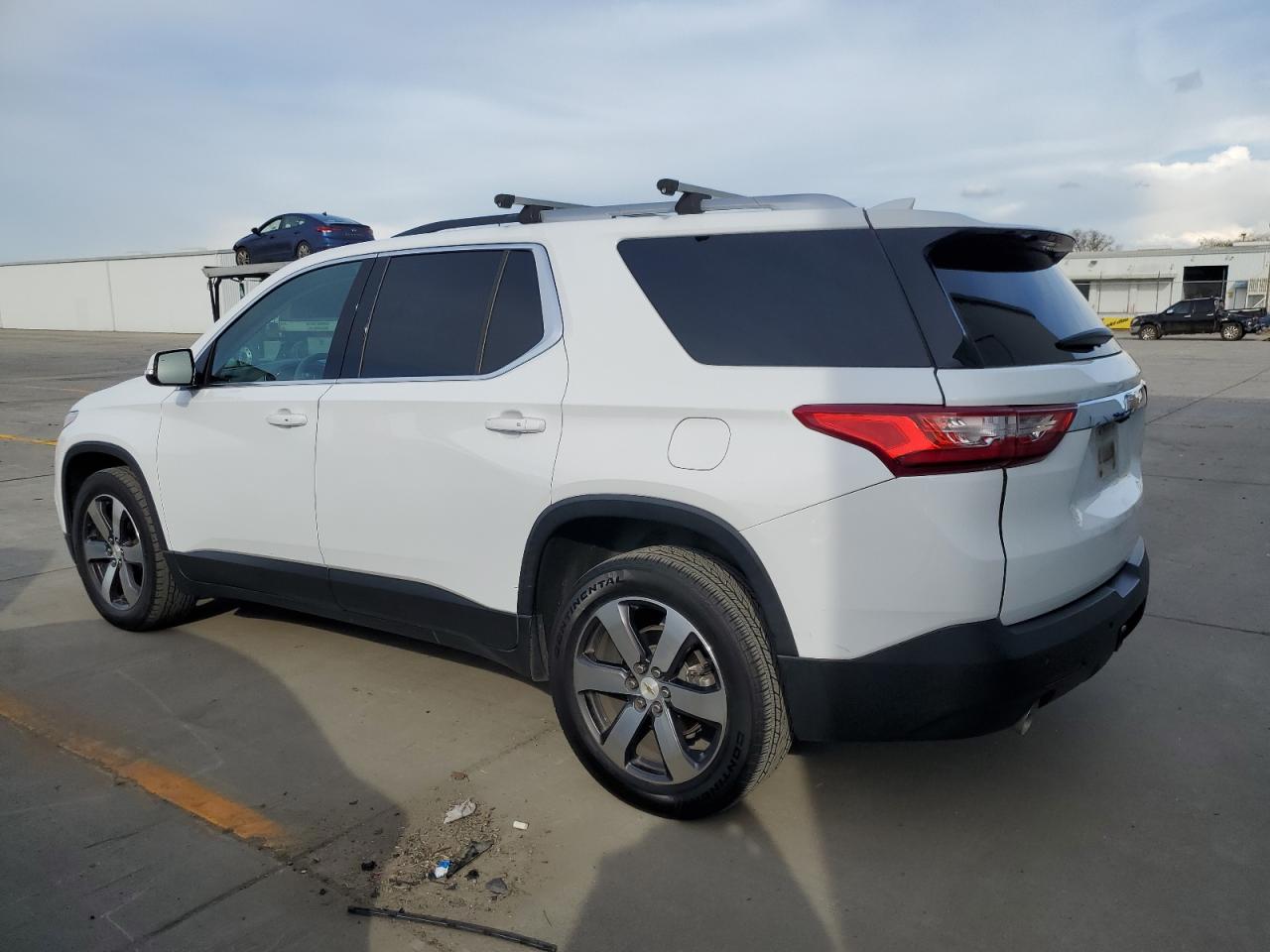 1GNEVHKW1JJ193110 2018 Chevrolet Traverse Lt