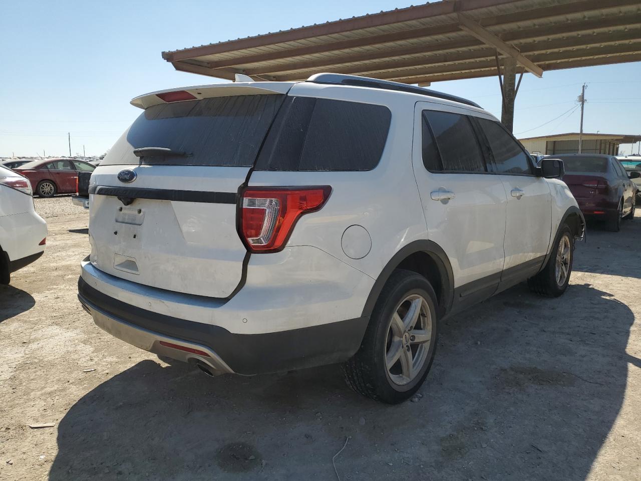 1FM5K8D81GGB35015 2016 Ford Explorer Xlt