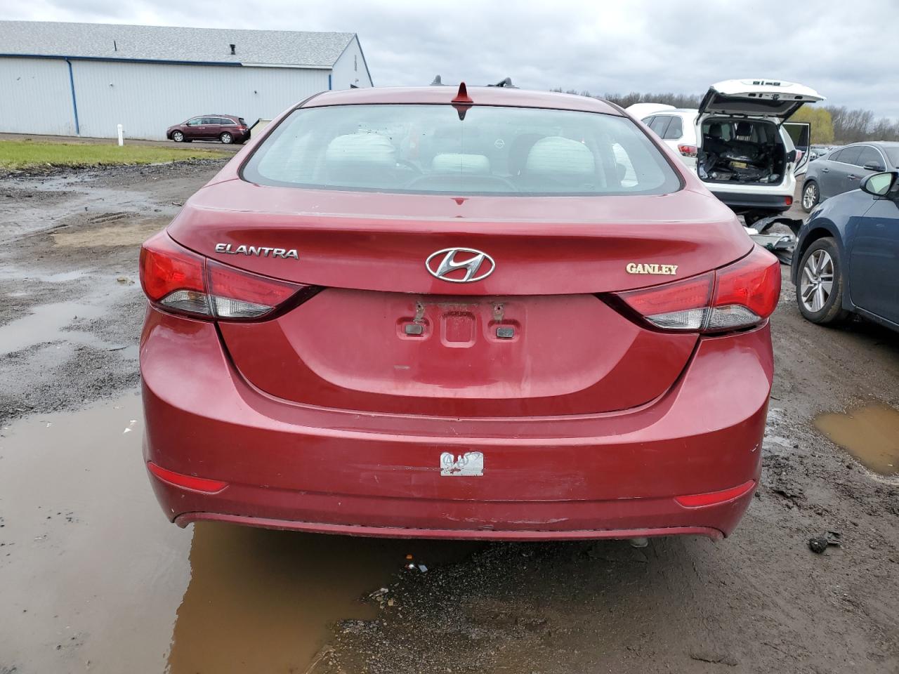 5NPDH4AEXFH562141 2015 Hyundai Elantra Se