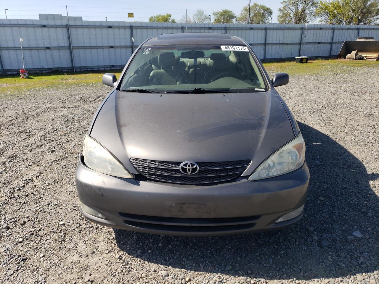 4T1BF32K94U575294 2004 Toyota Camry Le