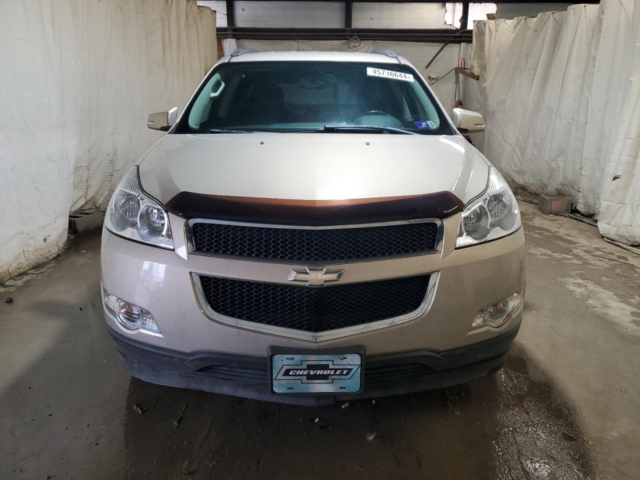 1GNKVGED9CJ137670 2012 Chevrolet Traverse Lt