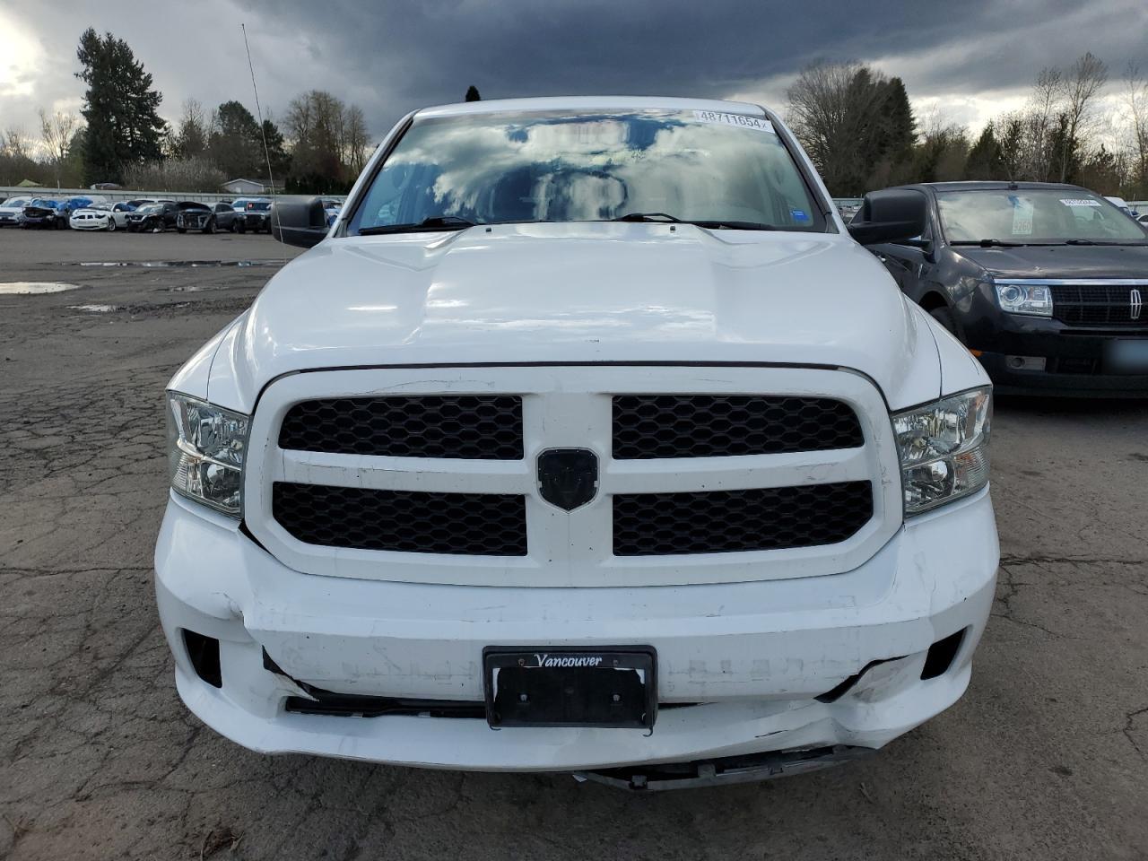 1C6RR7FG4JS271604 2018 Ram 1500 St