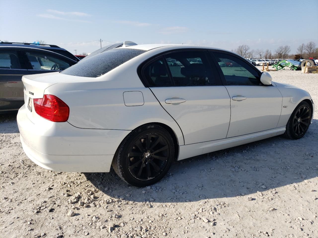 WBAPH775X9NM31606 2009 BMW 328 I