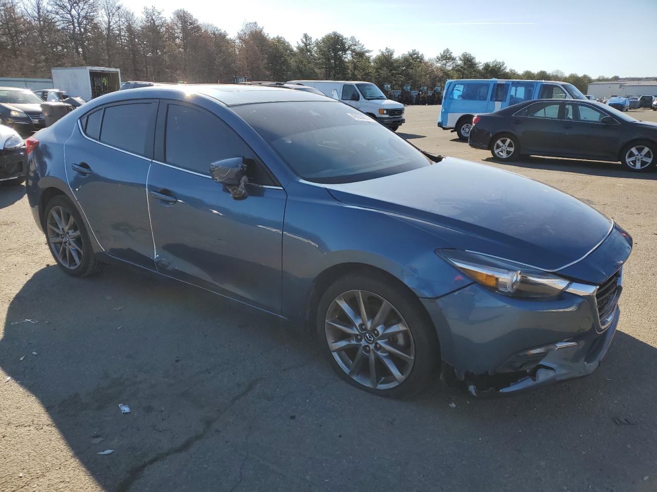 3MZBN1W33JM259028 2018 Mazda 3 Grand Touring