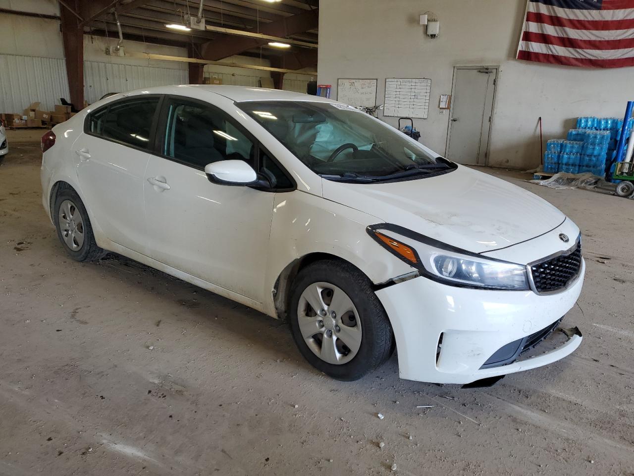 3KPFK4A7XHE073841 2017 Kia Forte Lx