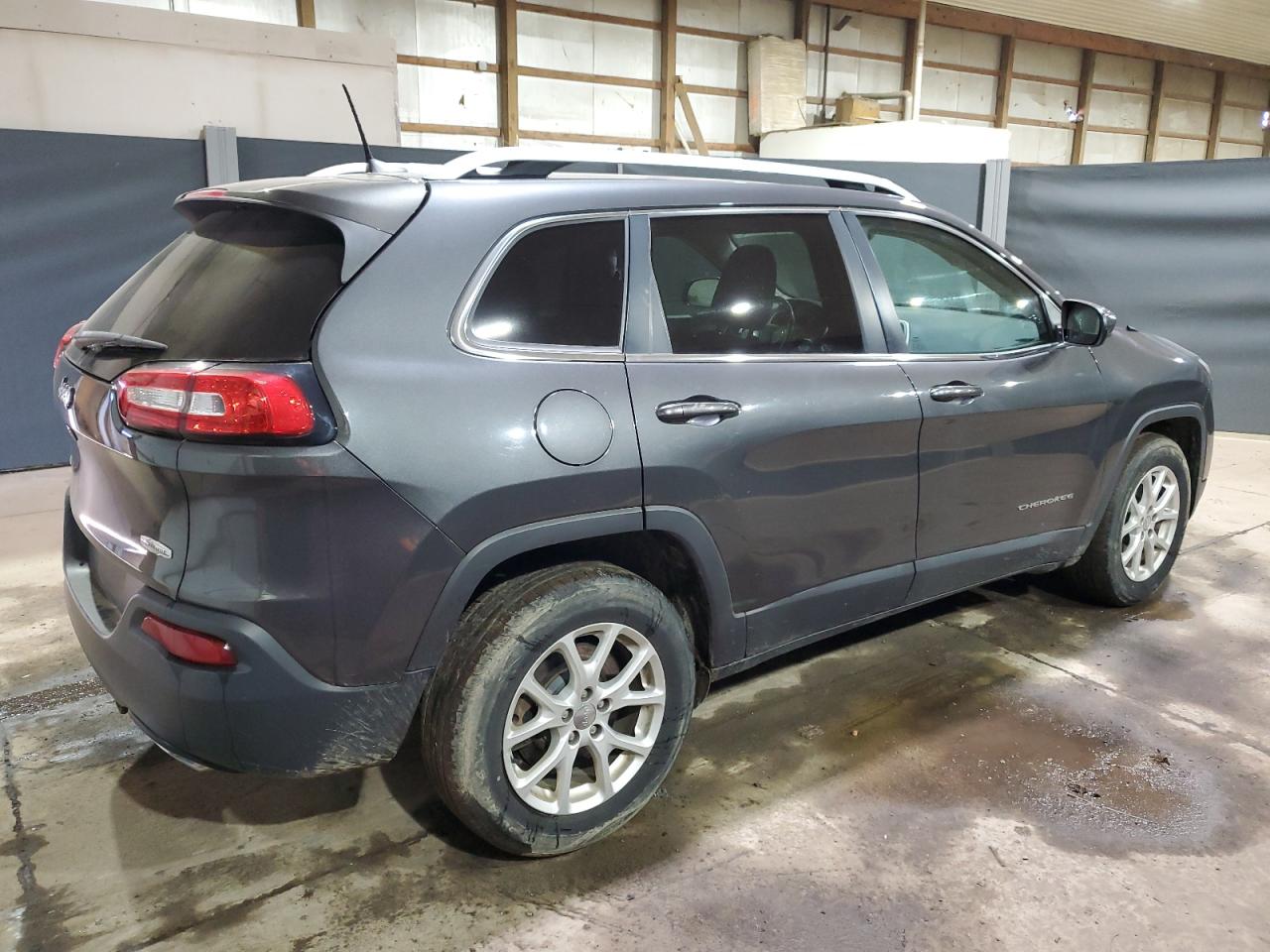 1C4PJMCS4GW143203 2016 Jeep Cherokee Latitude