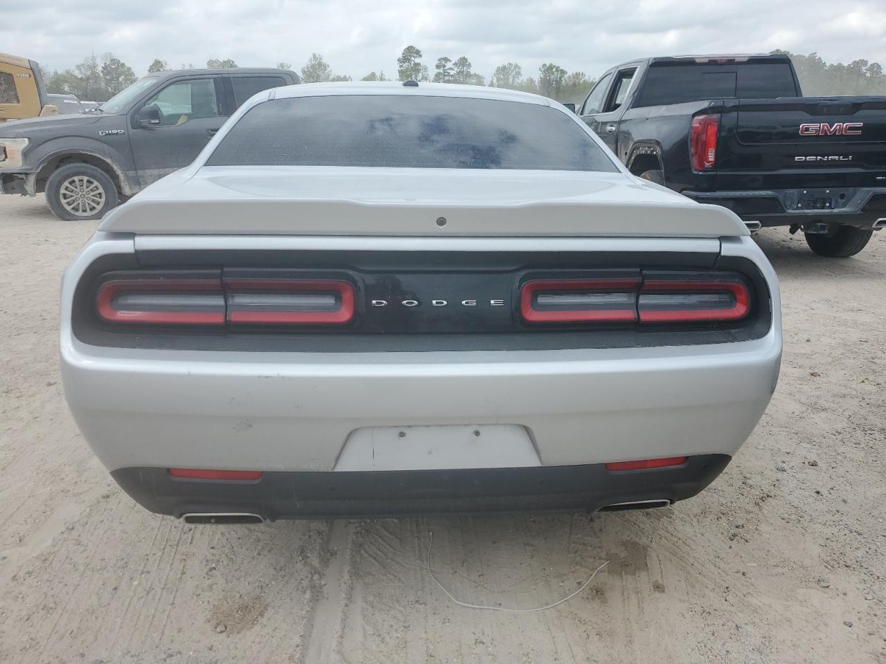 2020 Dodge Challenger Sxt vin: 2C3CDZAG3LH231223