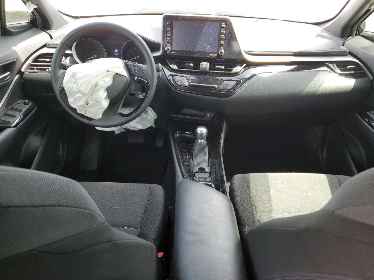 JTNKHMBX4N1133568 2022 Toyota C-Hr Xle