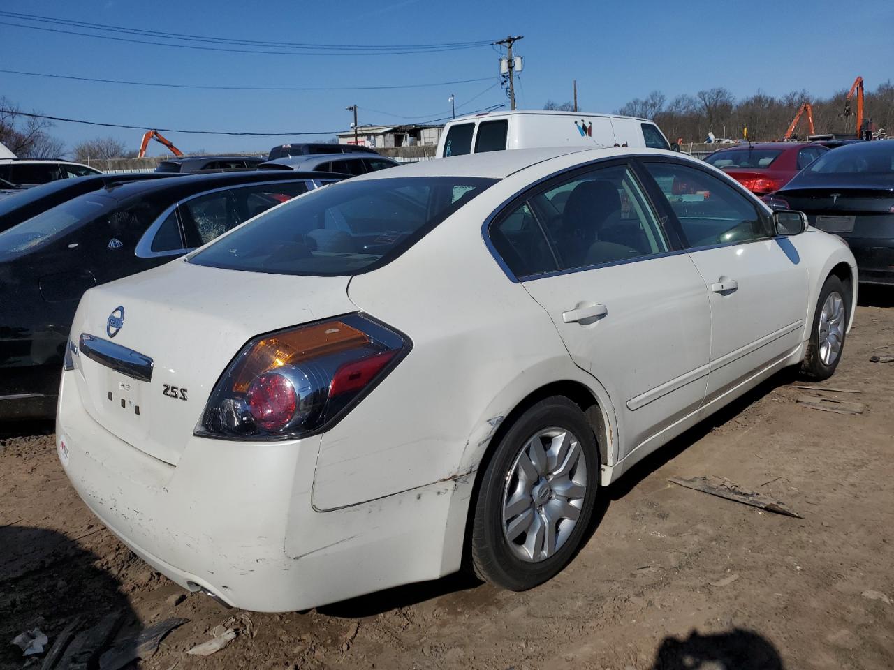 1N4AL2AP8AN417220 2010 Nissan Altima Base