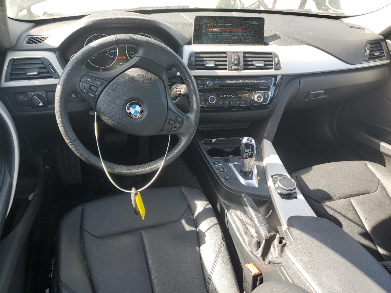 WBA8E5G33HNU43532 2017 BMW 320 Xi