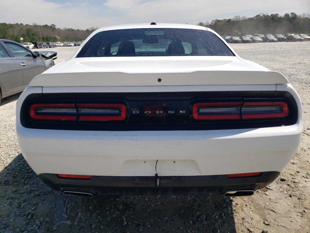 2C3CDZAG0JH321667 2018 Dodge Challenger Sxt