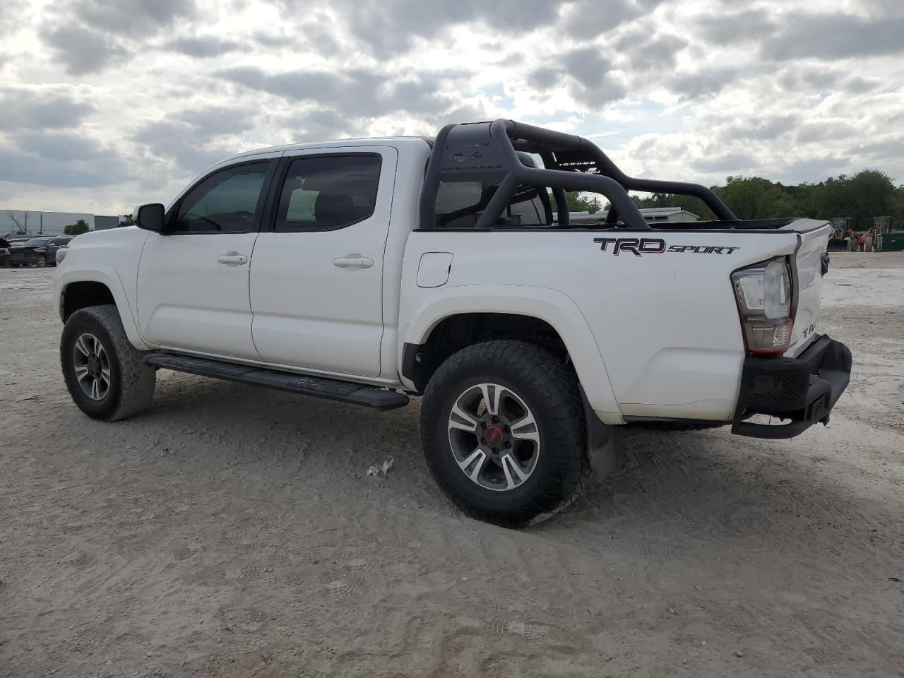 5TFAZ5CN9HX053930 2017 Toyota Tacoma Double Cab