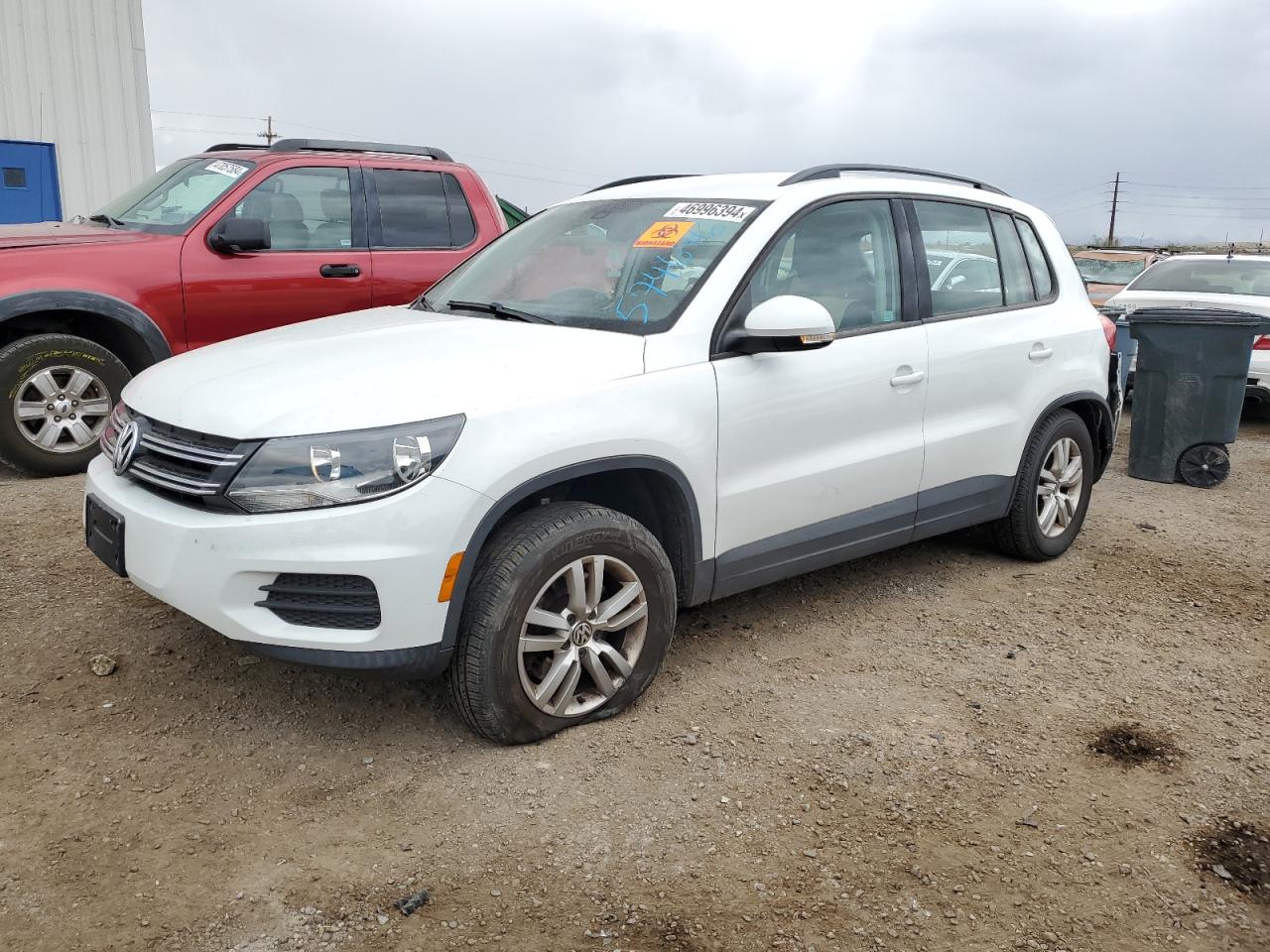 WVGBV7AX2GW574696 2016 Volkswagen Tiguan S