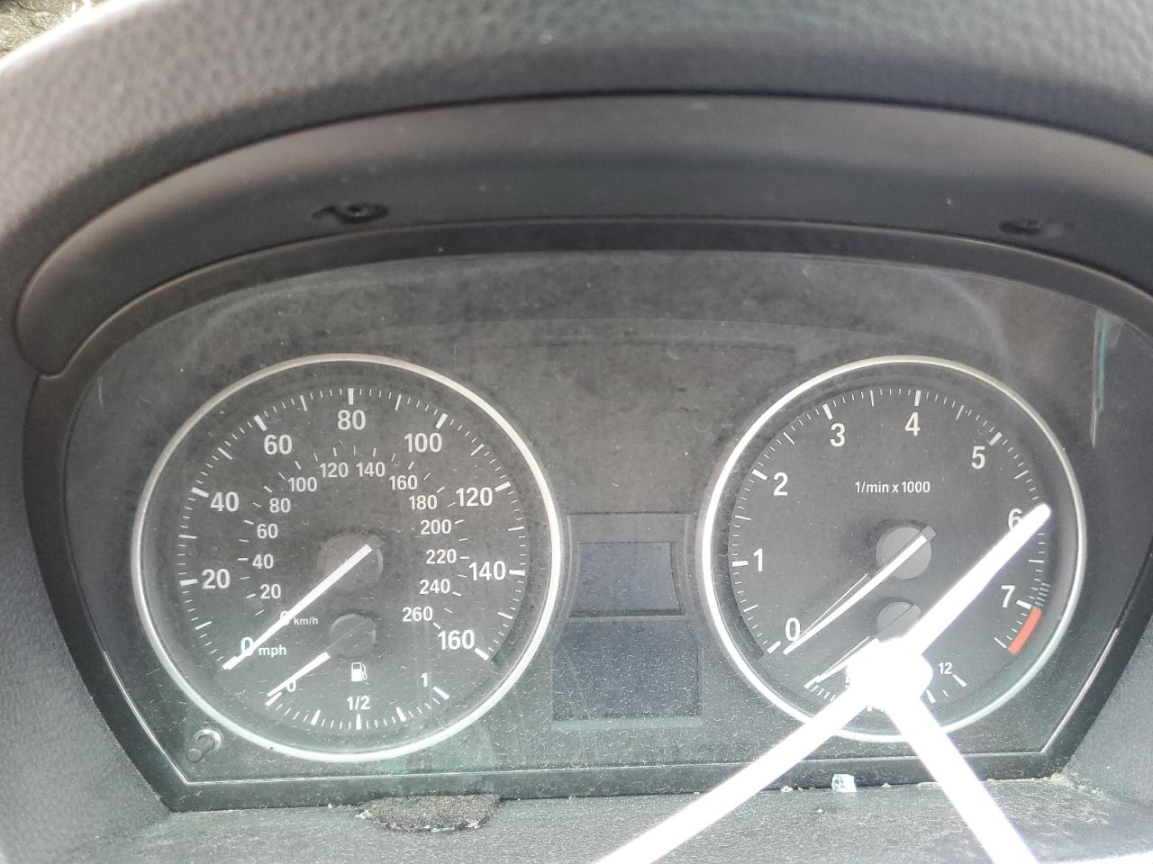 WBAPH7C53BE681927 2011 BMW 328 I