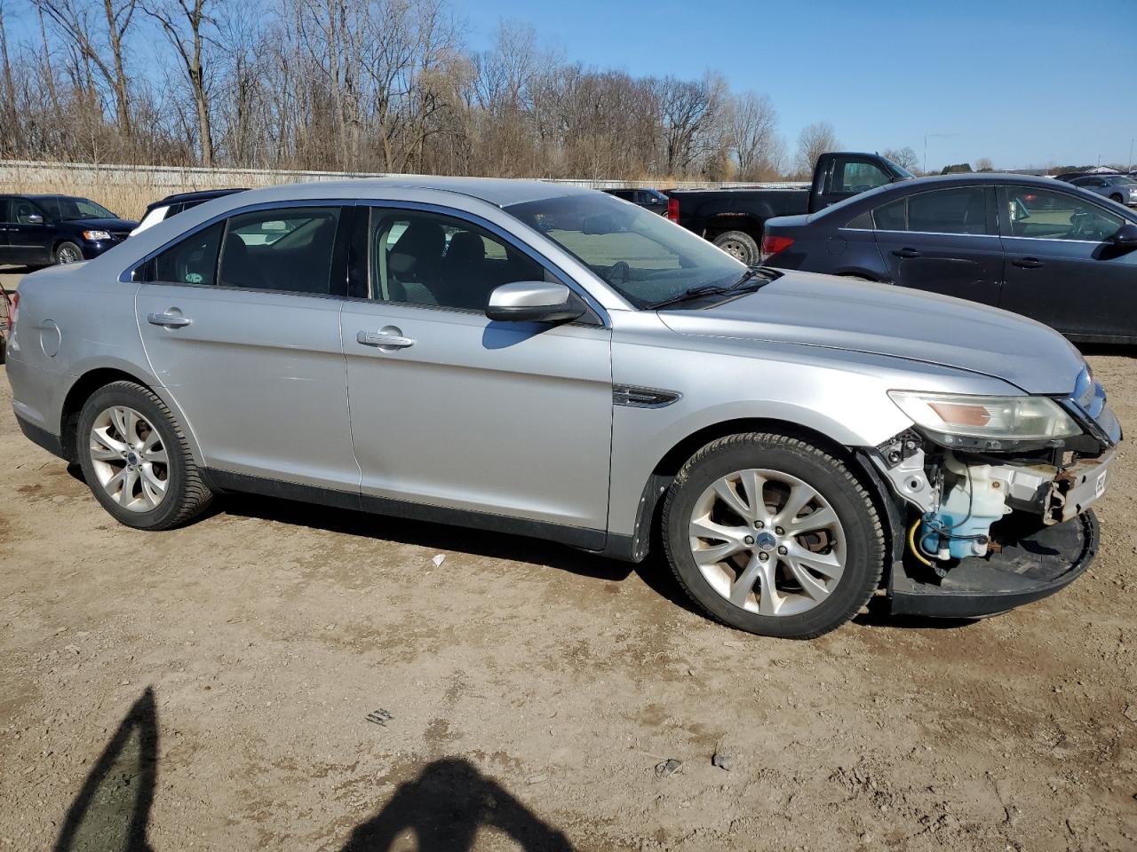 1FAHP2EW8AG107318 2010 Ford Taurus Sel