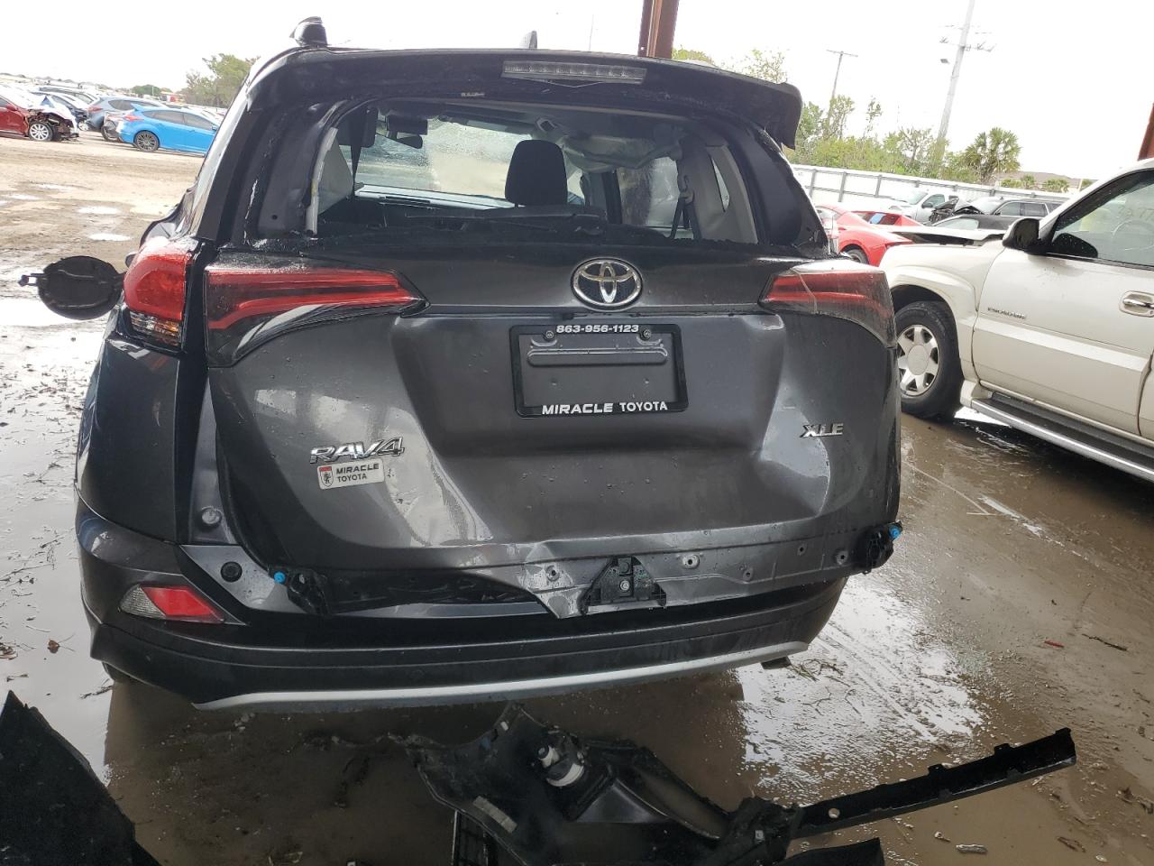 2T3WFREV2JW492156 2018 Toyota Rav4 Adventure