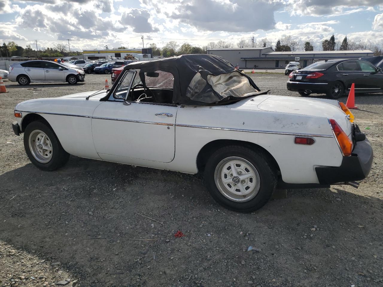 GHN5UH442337G 1977 Mg Mgb