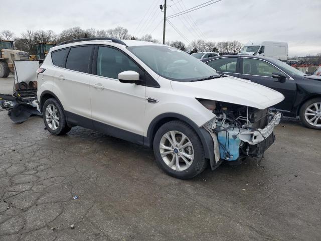 1FMCU0GD2JUC85008 | 2018 Ford escape se