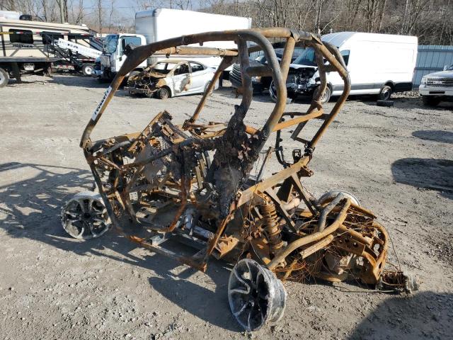 2017 CAN-AM COMMANDER - 3JBKKAN21HJ001352
