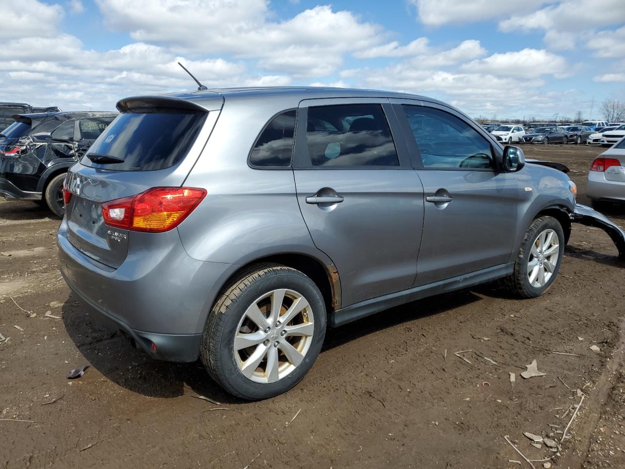 2013 Mitsubishi Outlander Sport Es vin: 4A4AR3AU7DE001502