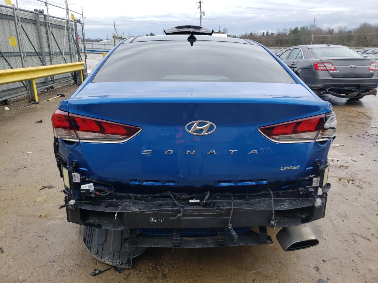 2019 Hyundai Sonata Limited vin: 5NPE34AF6KH755473