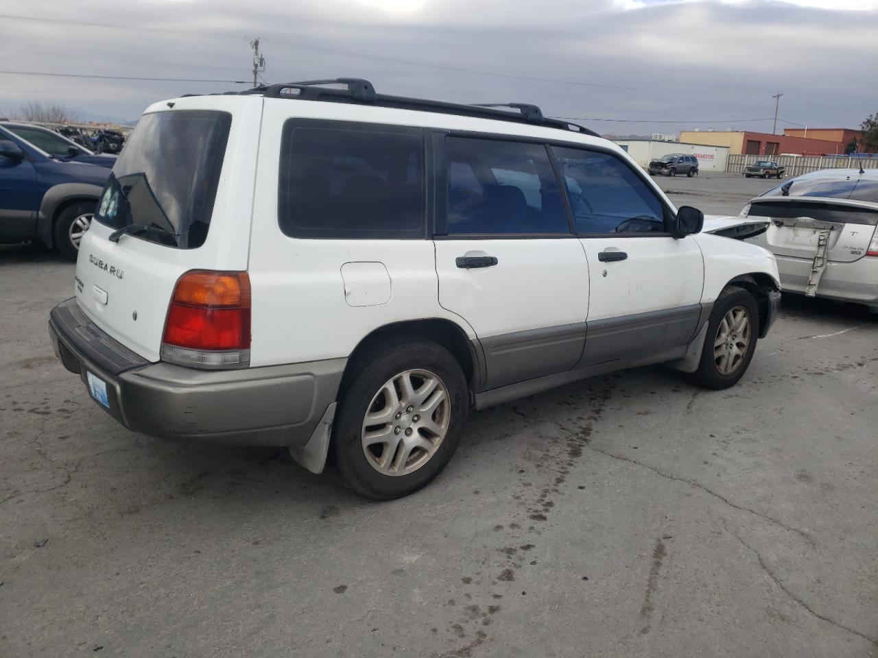 JF1SF6559XH708456 1999 Subaru Forester S