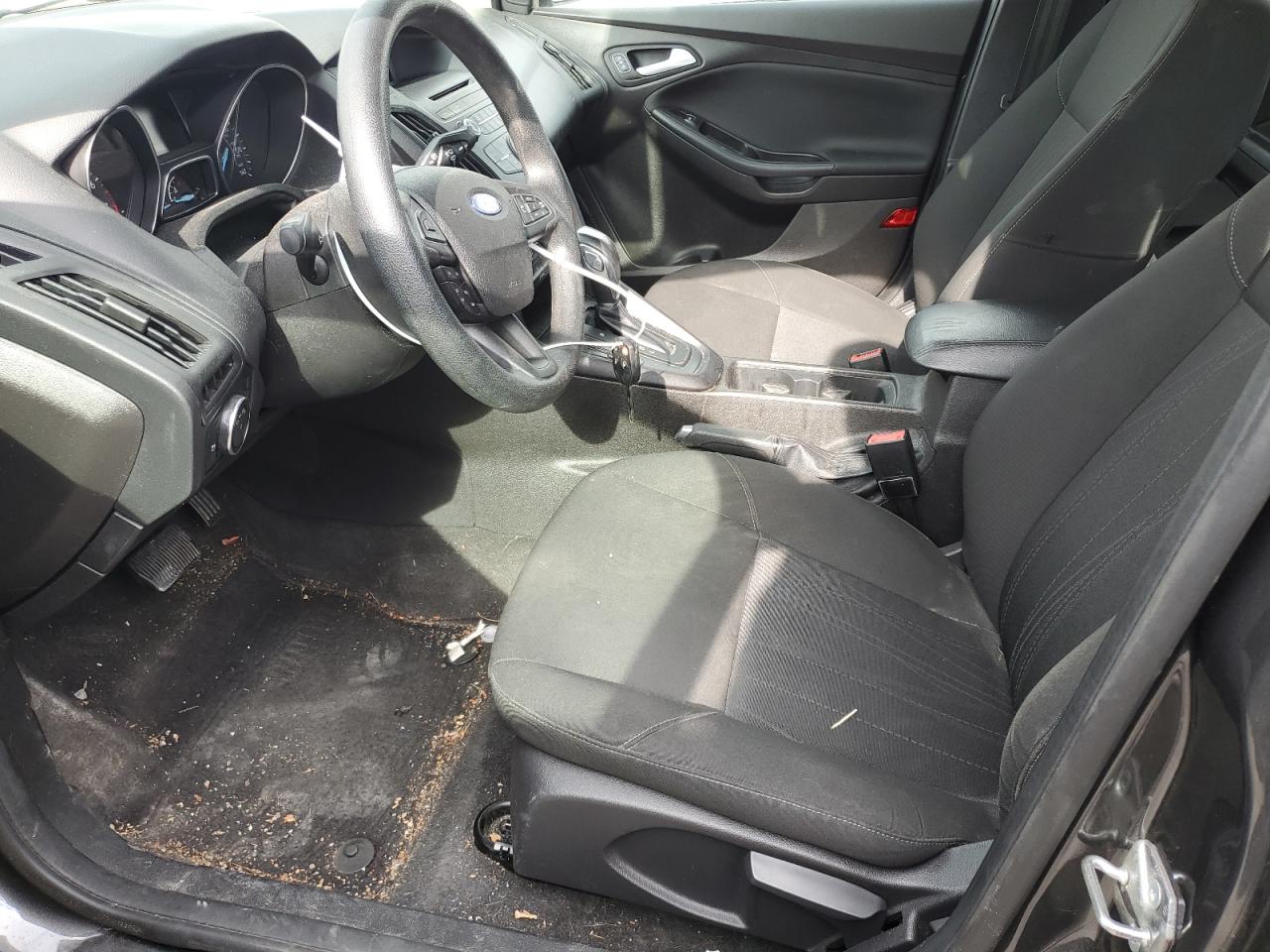 1FADP3F21FL356025 2015 Ford Focus Se