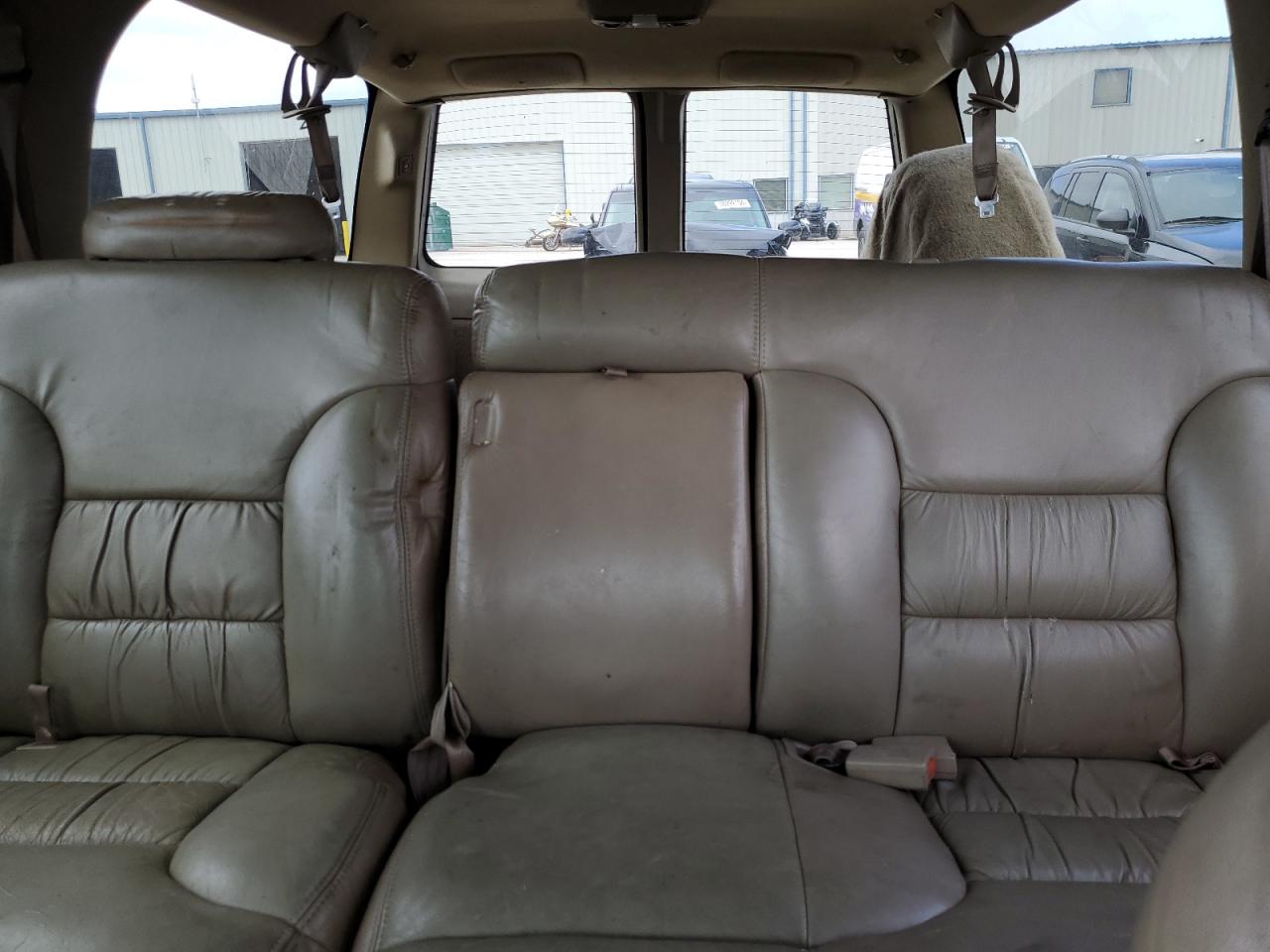 3GKFK16R2WG510424 1998 GMC Suburban K1500