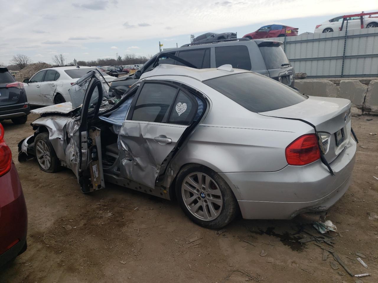 WBAVC93587KX53165 2007 BMW 328 Xi