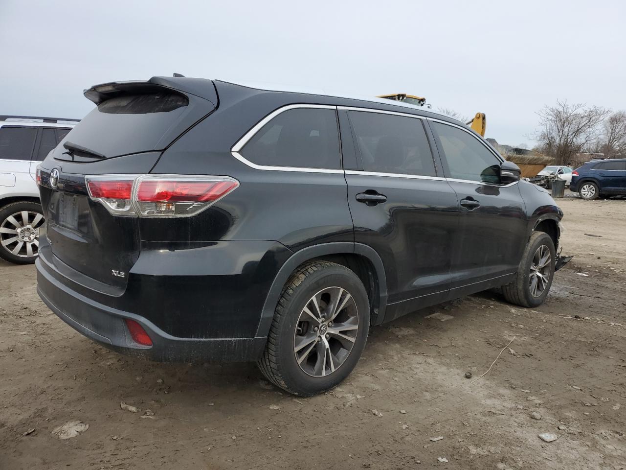 5TDKKRFH5GS187313 2016 Toyota Highlander Xle