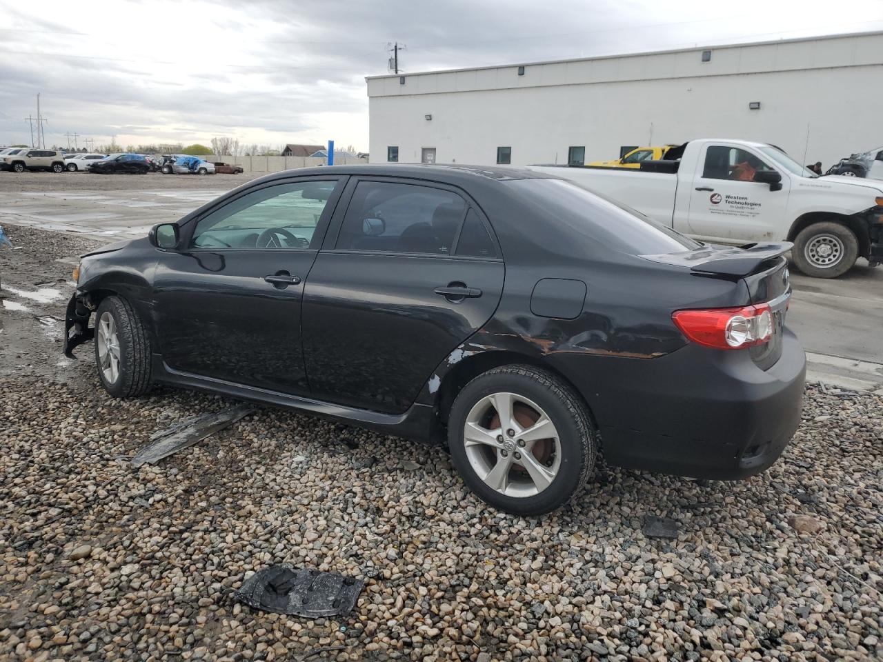 2T1BU4EE8BC673572 2011 Toyota Corolla Base