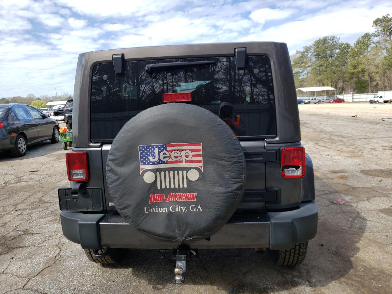 1C4BJWEG9HL684359 2017 Jeep Wrangler Unlimited Sahara