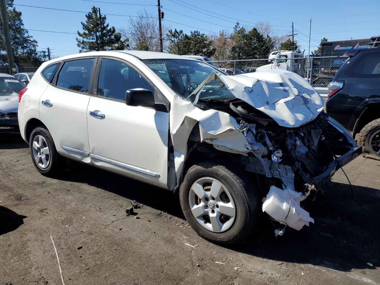 2015 Nissan Rogue Select S vin: JN8AS5MV4FW260459