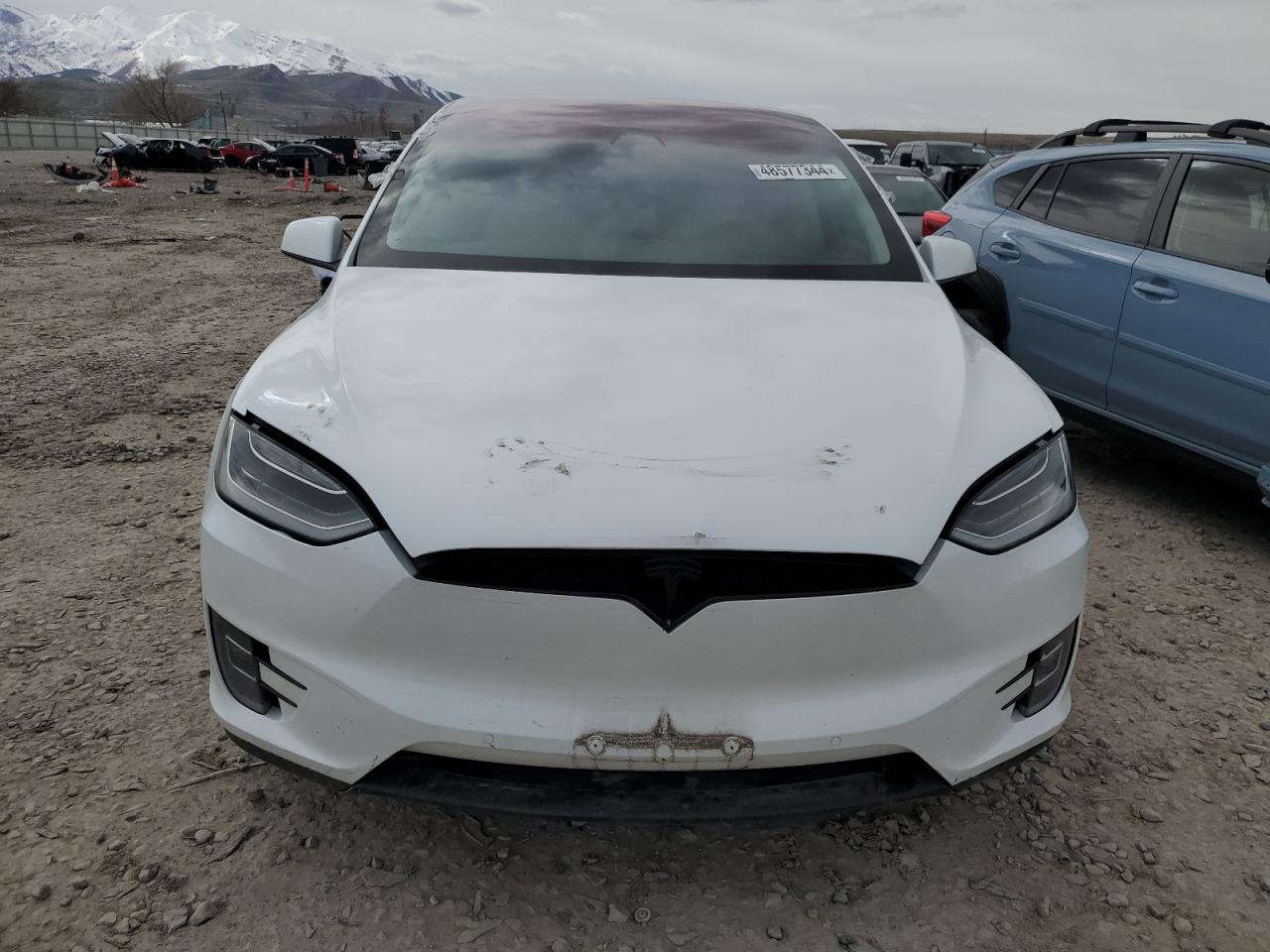 2019 Tesla Model X vin: 5YJXCAE27KF154277