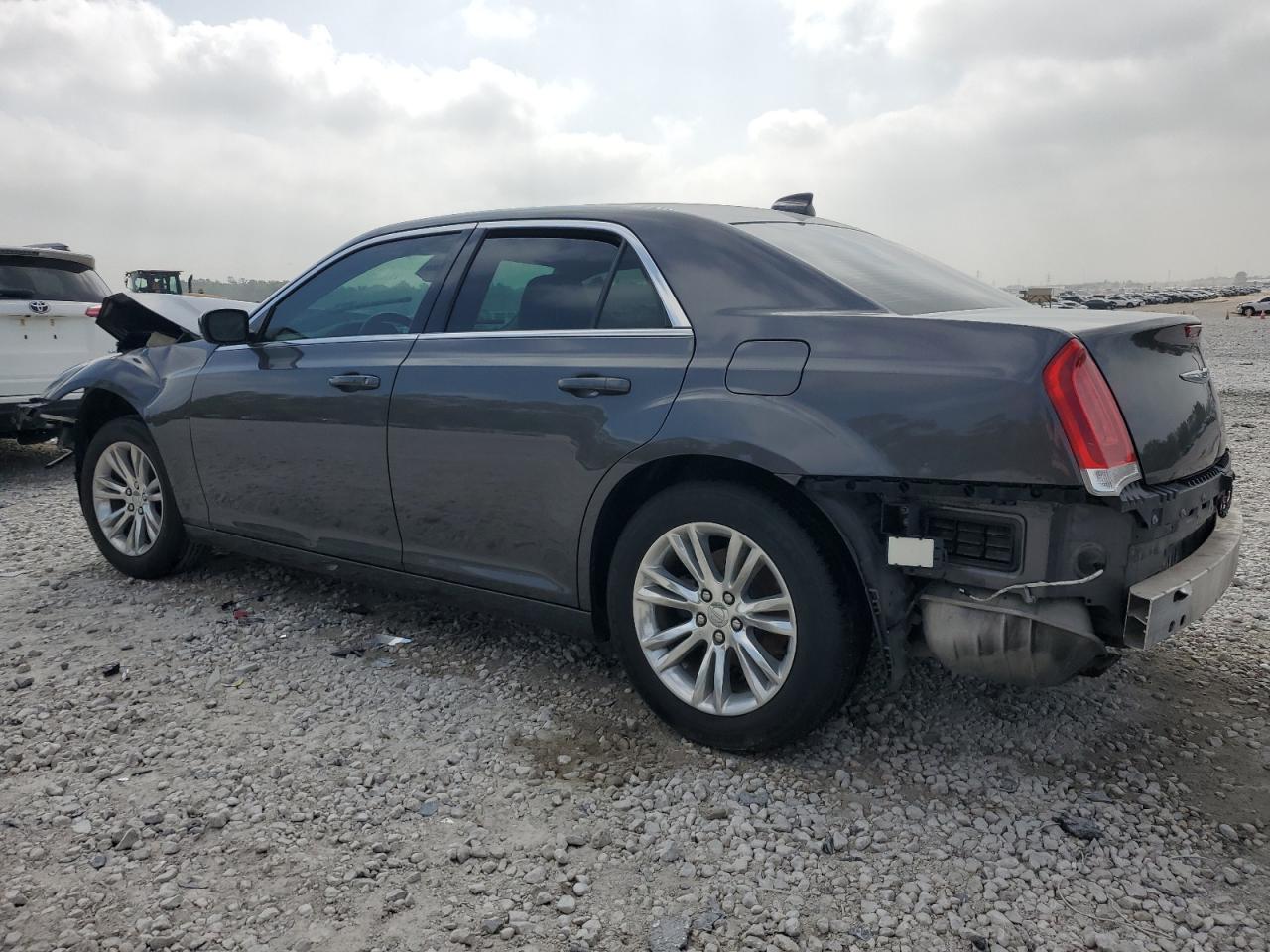 2017 Chrysler 300 Limited vin: 2C3CCAAG8HH521887