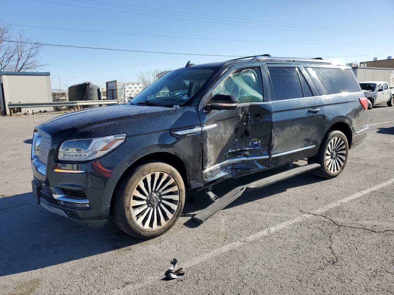 5LMJJ3LTXMEL06889 2021 Lincoln Navigator L Reserve