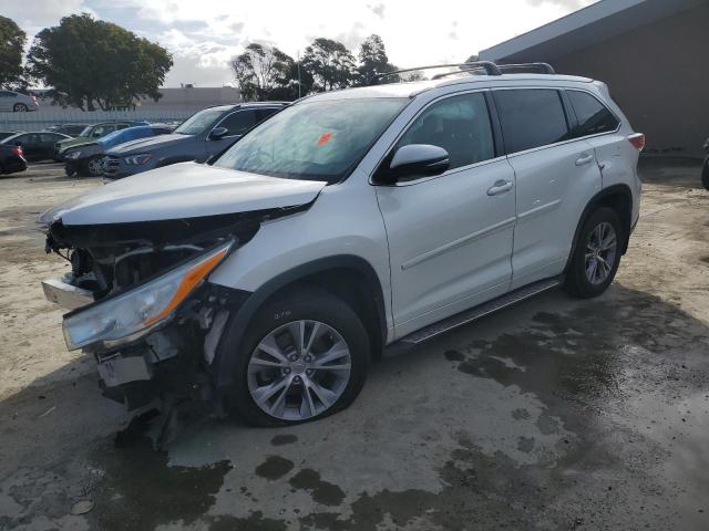 VIN 5TDJKRFH0FS184054 2015 Toyota Highlander, Xle no.1