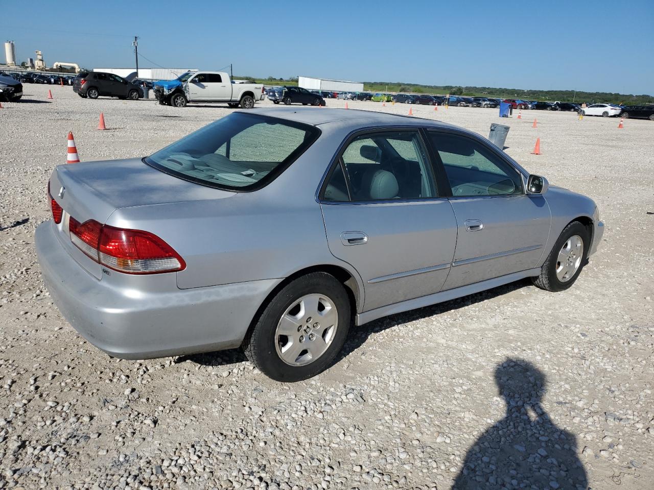 1HGCG16592A039380 2002 Honda Accord Ex