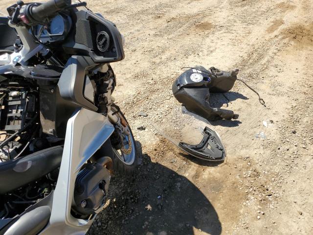 2011 BMW R1200 RT - WB1044001BZW18970