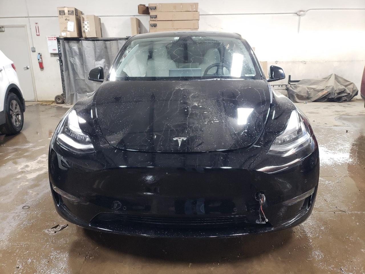 7SAYGDEE4NF430684 2022 Tesla Model Y