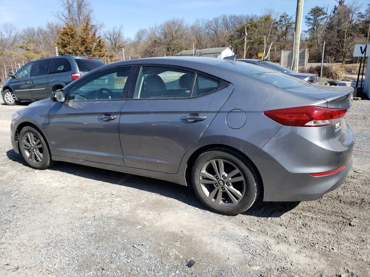 2017 Hyundai Elantra Se vin: KMHD84LF8HU186002