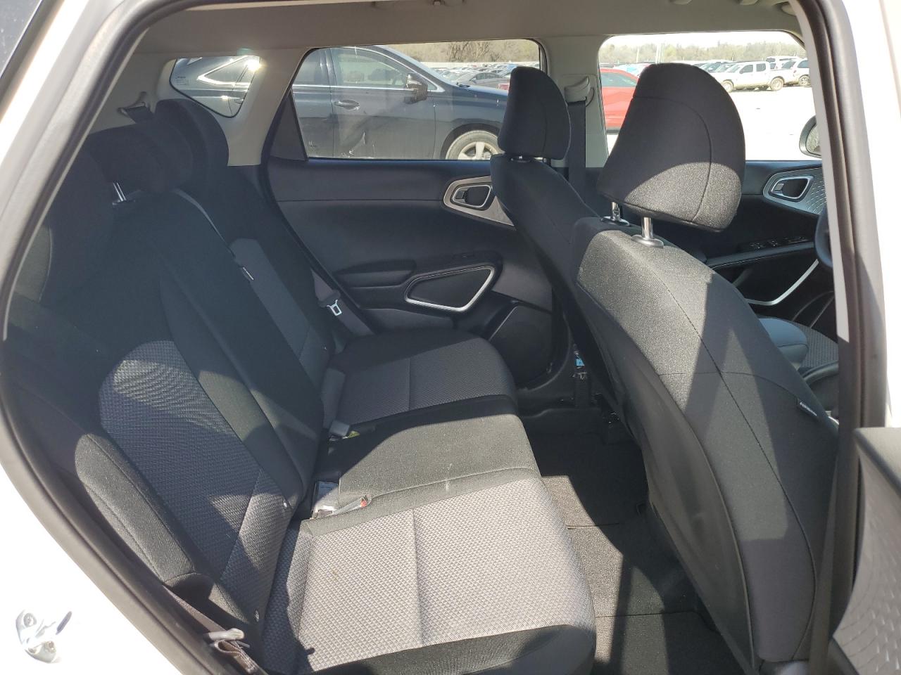 KNDJ23AU2P7866947 2023 Kia Soul Lx