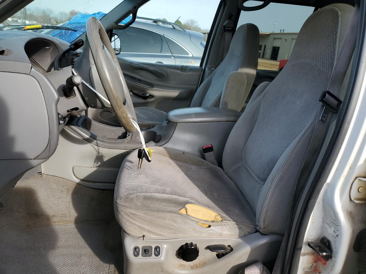 1FMRU1767WLB18920 1998 Ford Expedition